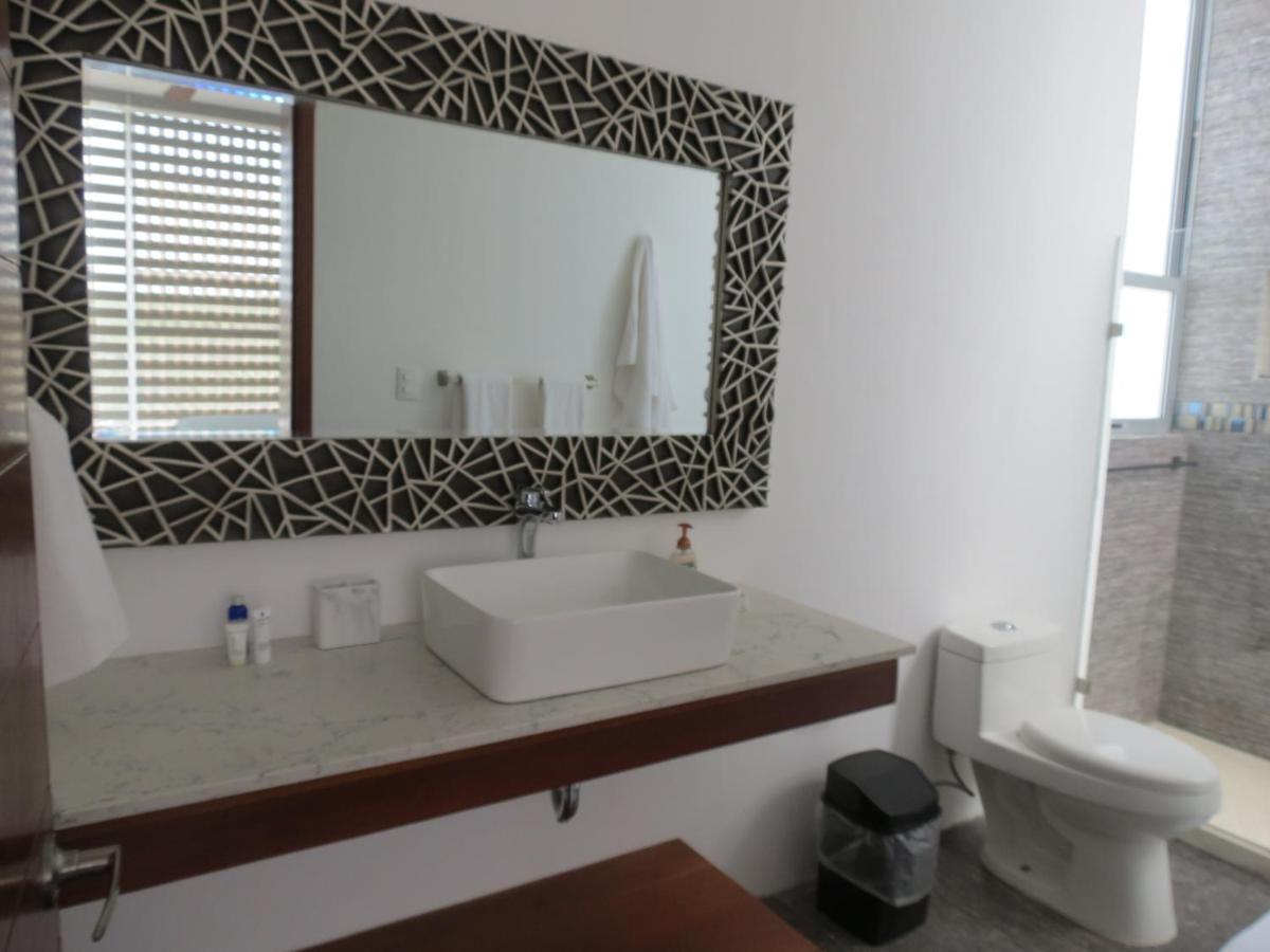 Riviera Maya Luxury Oceanfront Condo Акумал Екстериор снимка