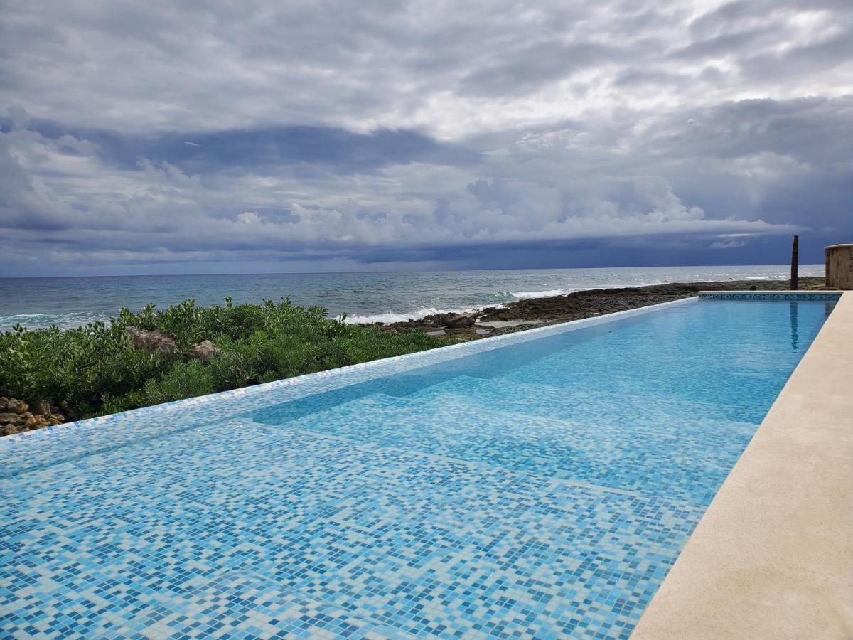 Riviera Maya Luxury Oceanfront Condo Акумал Екстериор снимка